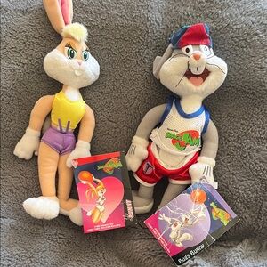 2-Pack: Lola Bunny (Yellow/Purple) & Bugs Bunny (Gray/Red) Plush Set